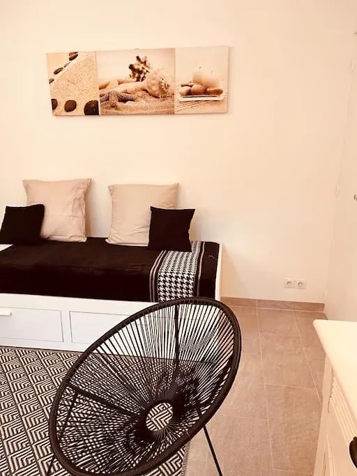 Appartamento Studio Jardin Privatif 300M De La Plage Sainte-Maxime