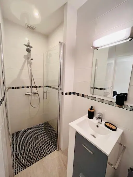 Studio Jardin Privatif 300M De La Plage Sainte-Maxime Francia